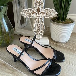 Black strappy Steve Madden Heels